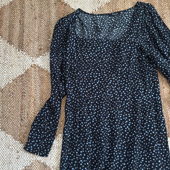 Madewell dress with small flowers - Picture 6 of 8